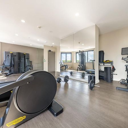 Luxury One Bedroom Serviced Apartment In The Heart Of Bedford Exteriör bild