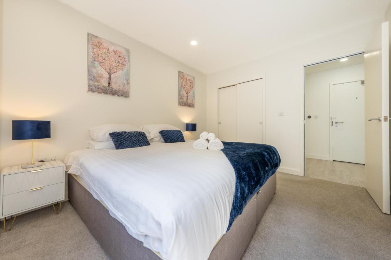 Luxury One Bedroom Serviced Apartment In The Heart Of Bedford Exteriör bild